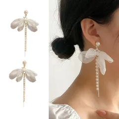 ピアス レディース リボン 大ぶり 揺れる ロング パール チェーン シフォン レース ホワイト 白 スタッドピアス 18kコーティング ゴールド 上品 華奢 大人可愛い 清楚 結婚式 パーティー 二次会 ウェディング 韓国 ファッション プレゼント 送料無料