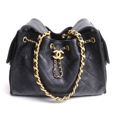 Chanel シャネル 25バッグ ミディアム ブラック キャビアスキン 美品 