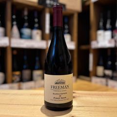 Freeman Gloria Estate Pinot Noir 2020 - メルカリ