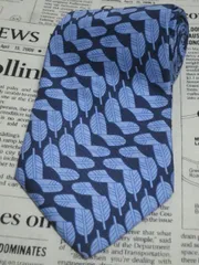 グッチ GUCCI 微光沢 ネクタイ イタリア製 シルク100% 羽柄 濃紺系ベース ネイビー系 R-005690 ゆうパケット