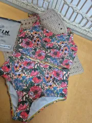 未使用レディース水着セットM