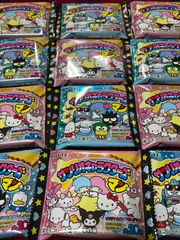cova58さま LOTTE サンリオキャラクターズマンチョコ 30個 - メルカリ