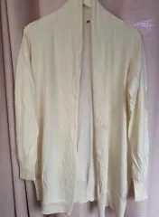 ユニクロ アイボリー カーディガン