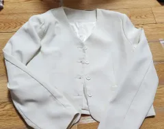 アイボリー クロップド ジャケット