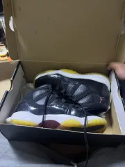 ナイキ ジョーダン11 レトロ