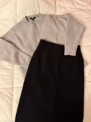 ユニクロ ニット セーター & リーリアルココ ブラック スカート セット