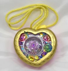 とっとこハム太郎 お花のペンダント - メルカリ