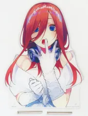 【中古】アクリルスタンド・アクリルパネル 中野三玖(原作イラスト) バストアップアクリルボード 「一番くじ 五等分の花嫁 ～一番くじ化5周年のお祝いも私たち全員で分かち合います!～ 」 C賞