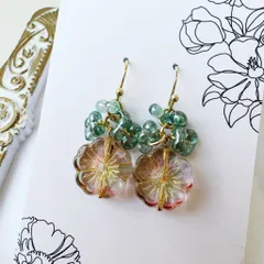 チェコビーズの可愛いピアスD212