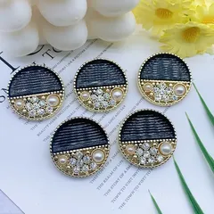 【5個セット】パール ラインストーン メタルボタン 裏足付き ゴールド ブラック 丸型 中空 飾りボタン 金属製 シャンクボタン 5個入 手芸 裁縫 パーツ リメイク アンティーク調 ドレス コート セーター 華やか 高級感 DIY ハンドメイド 素材