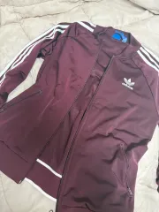 バーガンディ adidas 3本線 トラックジャージ