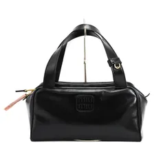 miumiu ミュウミュウ レザートップハンドルバッグ ブラック ミュウミュウ」から“トップハンドルバッグ”が登場 レッドや