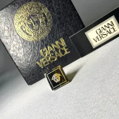 美品 希少 VERSACE ヴェルサーチ メデューサ フェイスロゴ ゴールド&シルバー ヴィンテージ スクエアピンブローチ 男女兼用 付属ありのサムネイル