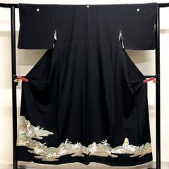 黒留袖　金駒刺繍　金彩　岩　荒波　身丈150　裄62　正絹　着物　025tz 黒留袖 金駒刺繍 金彩 岩 荒波 身丈150 裄62 正絹 着物 025tz - メルカリ