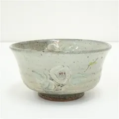 作家物　色絵白椿文茶碗  茶道 抹茶 おしゃれ 抹茶茶碗 抹茶碗 和食器 レトロ 茶器 骨董 茶わん 茶会 茶の湯
