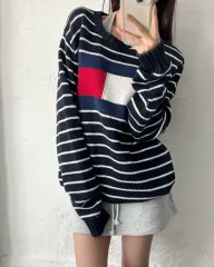 Tommy Hilfiger トミーヒルフィガー BIGフラグ ロゴ ボーダー柄 ニット