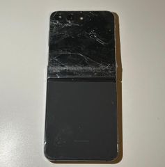 美品 GalaxyZFlip4 128GB グラファイトSIMフリー(ジャンク) 美品 GalaxyZFlip4 128GB グラファイトSIMフリー(ジャンク) - メルカリ