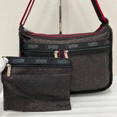 1452　LeSportsac レスポートサック　デラックスエブリデイ　ショルダーバッグ　ポーチ　ブラック　黒　ピンク　パンチング　フラワー　花柄　レディース　軽量　カジュアル　シンプル