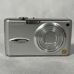 [Item No. 2603-268] Panasonic LUMIX DMC-FX01 Silver Compact Digital Camera, 6 Megapixels, 3.6x Zoom, As-is condition, Operation unconfirmed.