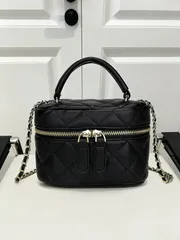 軽量ミニバッグ、コンパクトな女性用ハンドバッグ、チェーンバッグ、キルティングバッグ、トートバッグ、バケツバッグ - ガールズ、大学生、オフィスレディに適しています。オフィス、キャンパス、仕事、通勤、アウトドア活動、旅行、外出に最適です。