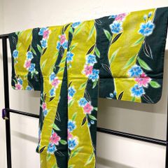 クリーニング済】浴衣 カンナ柄 美品 - メルカリ