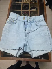 ライトブルー デニム ショートパンツ ハーフパンツ Sサイズ