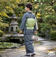 夏帯 正絹 手織り絽つづれ八寸帯 波に兎柄 お仕立て付き ro106 - メルカリ