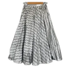 美品 FENDI フェンディ ニッキーミナージュ 春夏 SS ロングスカート ナイロン シルバー レディース 38【古着】【中古】【送料無料】のサムネイル