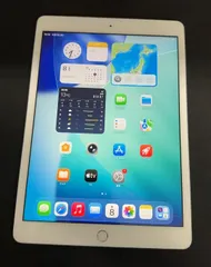 Apple iPad 第8世代 32GB   シルバー WiFiモデル　++ 923630
