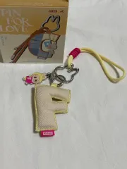 ポップマート ラブブ 内なる心 秘密のパスワード イニシャル f