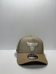 ニューエラ シカゴブルズ 6×チャンピオンズ 9forty A-FRAME スナップバックメッシュキャップ ブラウンカラー