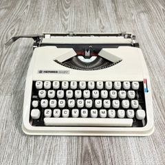 HERMES BABY エルメスベイビー タイプライター ホワイト - メルカリ