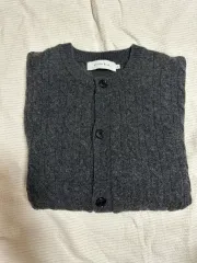 YUNION BLUE(ユニオンブルー) ケーブル ウール クロップド カーディガン チャコール XL