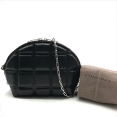 美品 BOTTEGA VENETA ボッテガ ヴェネタ パデッド ハーフムーン チェーン ショルダー バッグ ブラック レザー レディース 斜め掛け a12458のサムネイル