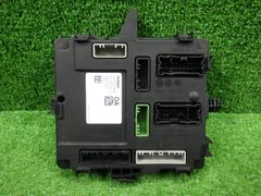 セレナ IPDM ヒューズ・エアコンリレー - メルカリ