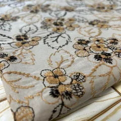 いちごママ様専用　刺繍生地×4点