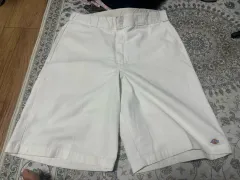 ディッキーズ 白 ハーフパンツ