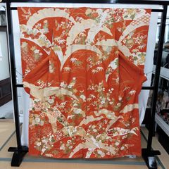 アンティーク 振袖 朱色 花車 牡丹 橘 菊 雲取 金駒刺繍 身丈160cm 