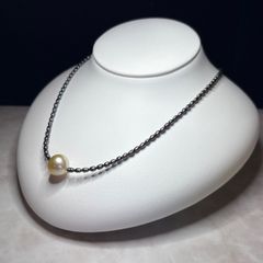 時間限定値下げ】K18 パール黒ラバーチョーカーネックレス - メルカリ