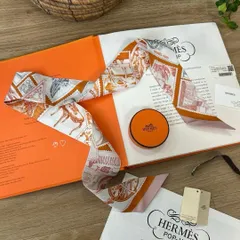 HERMESエルメス　ツイリー　フォーブルの切手愛好家　シルクスカーフ　25SS