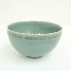 金浩龍（得如）造　高麗青磁茶碗  茶道 抹茶 おしゃれ 抹茶茶碗 抹茶碗 和食器 レトロ 茶器 骨董 茶わん 茶会 茶の湯
