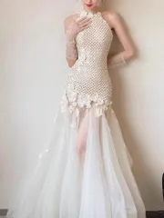 【送料無料】白 花嫁モーニングガウン フォト撮影 イブニングドレス レース 小花柄 婚約パーティー 学生 誕生日 成人式 フレンチ 軽めウェディング ホルターネック フィット ファスナー 上品 華やか 高見え S M L XL