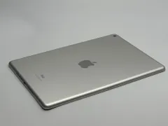 【中古B】iPad 第8世代 32GB シルバー Wi-Fi バッテリー【83%】