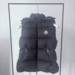 MONCLER ダウンベスト ファー付 ブラック size0 - メルカリ