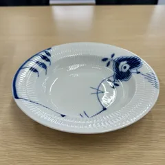 ロイヤルコペンハーゲン ブルーフルーテッド メガ ディーププレート