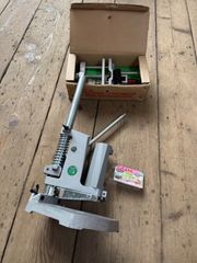 中古　KAMOSHITA H2シャフト抜き機 中古 KAMOSHITA H2シャフト抜き機 - メルカリ