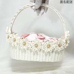 【Fleur -Medium (M) ホワイト】フラワーシャワーかご｜フラワーガール バスケット｜結婚式 リングピローかご｜ウェディング フラワーバスケット｜手編みのサムネイル