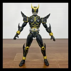 フィギュアーツ　仮面ライダークウガ アルティメットフォーム