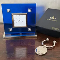 ミキモト（MIKIMOTO）青いクリスタルガラス　置き時計＆限定モデルキーホルダー　２個セットのサムネイル