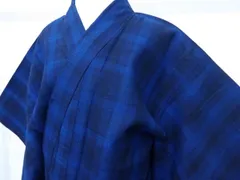 P42336　本場　結城紬　単衣　藍濃淡　格子　ｃ